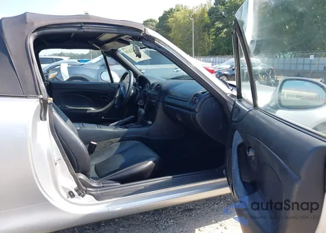 2001 Mazda Mx-5 Miata Ls/Special Edition from USA, damaged, VIN JM1NB353X10202124